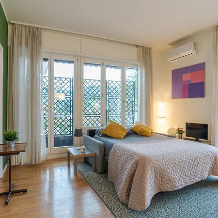 Center Apartments! Διαμέρισμα *